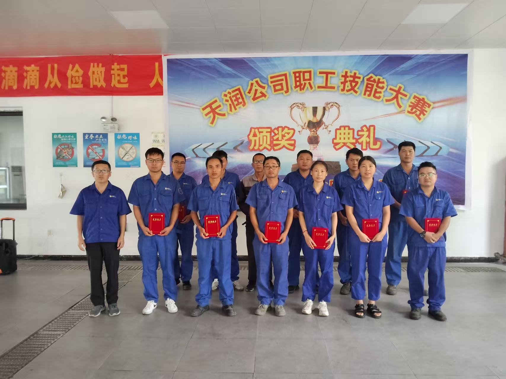 2dabc0a3cf91d0c9d5f241f25fd92849.jpg
